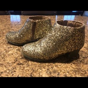 Gap/ON Gold Shimmer ankle Bootie girls size 2